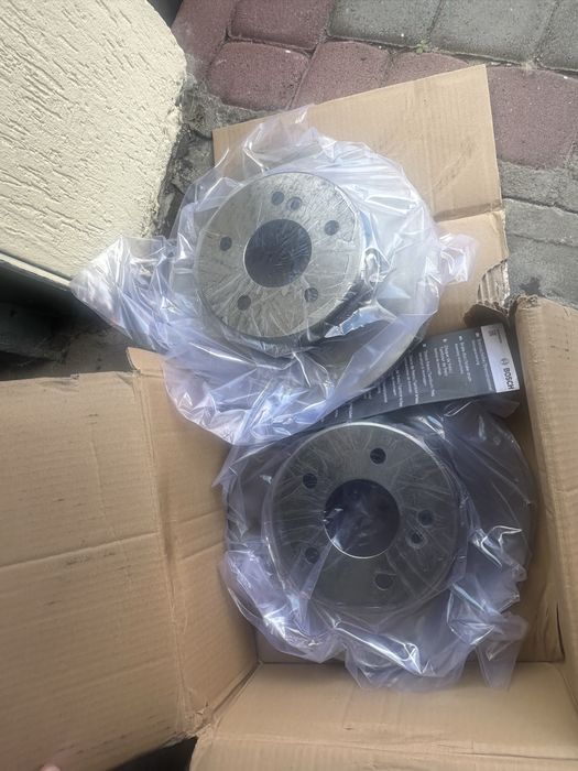 НОВІ!!Гальмівні диски  та колодки  Mercedes w210, w211, CLK , C class