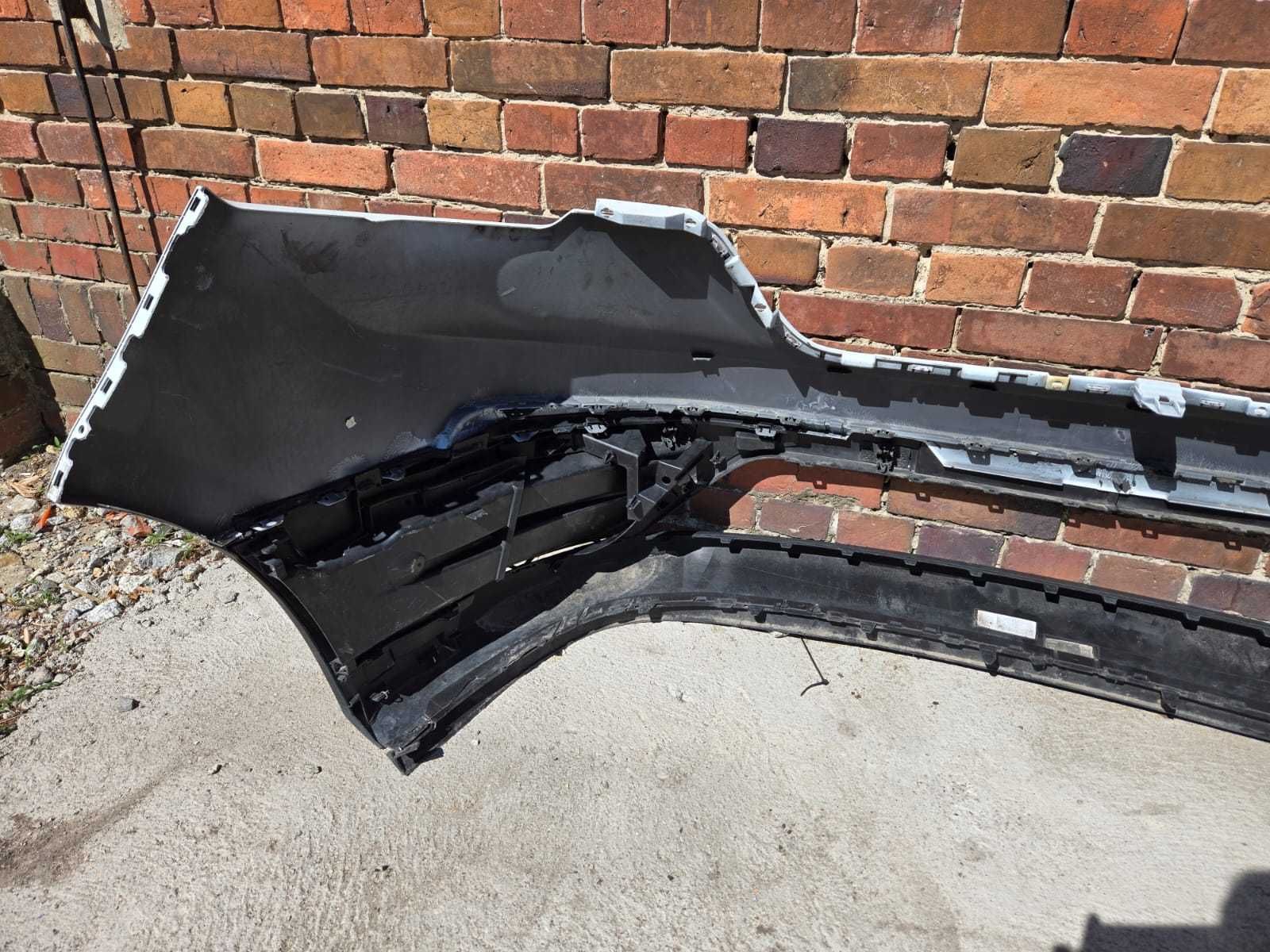 Zderzak Przód Przedni Renault Trafic IV 4 21- Kratki Pdc Oryginał