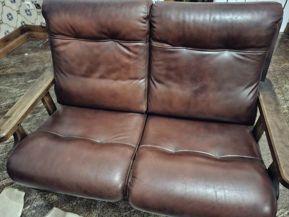 Sofás e mesa sala estar