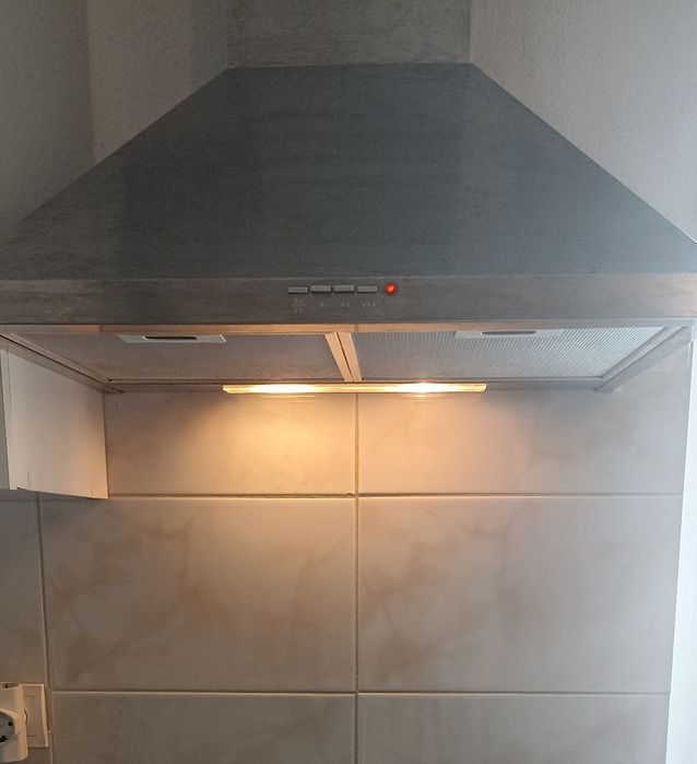 Exaustor com chaminé Teka