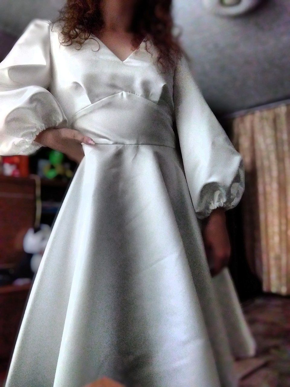 Белое выпускное платье