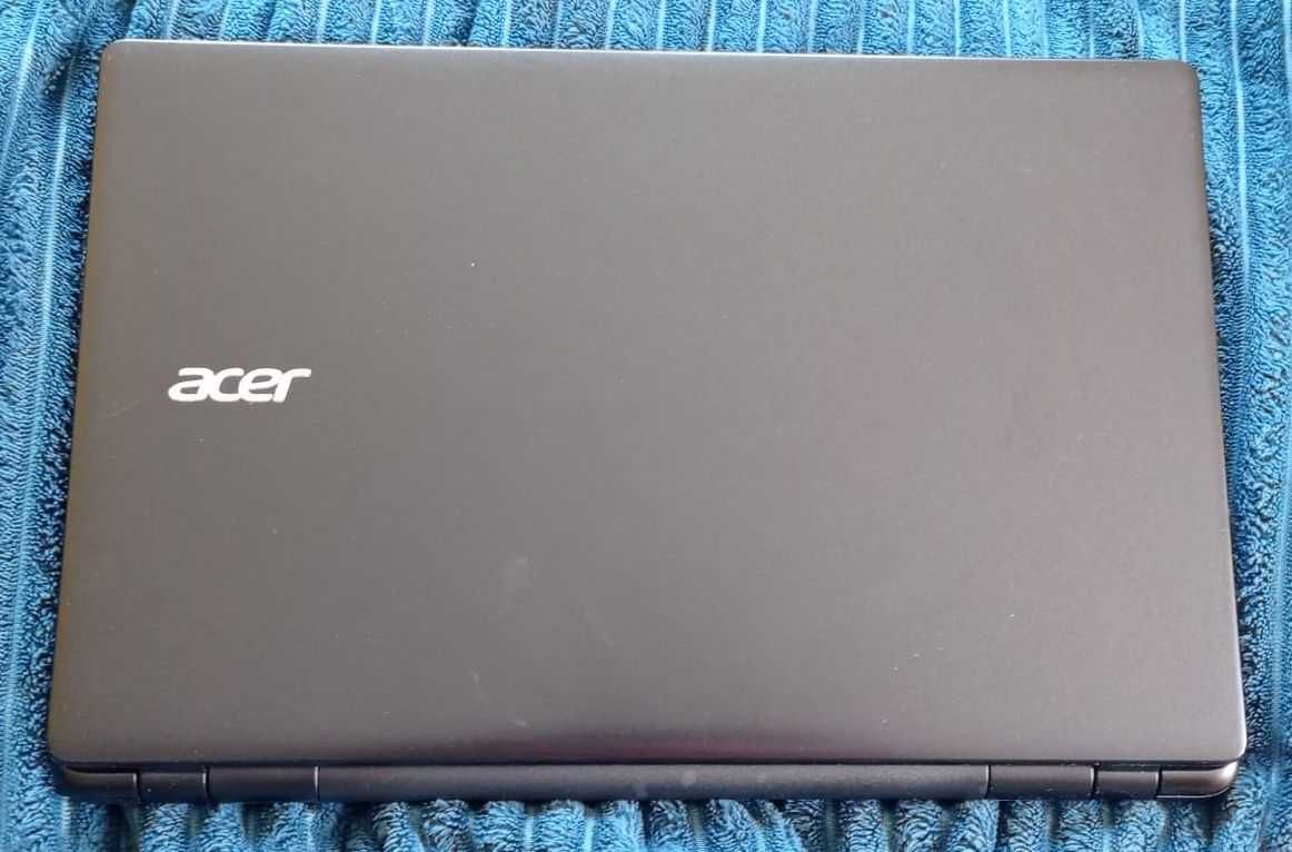 Laptop Acer komplet