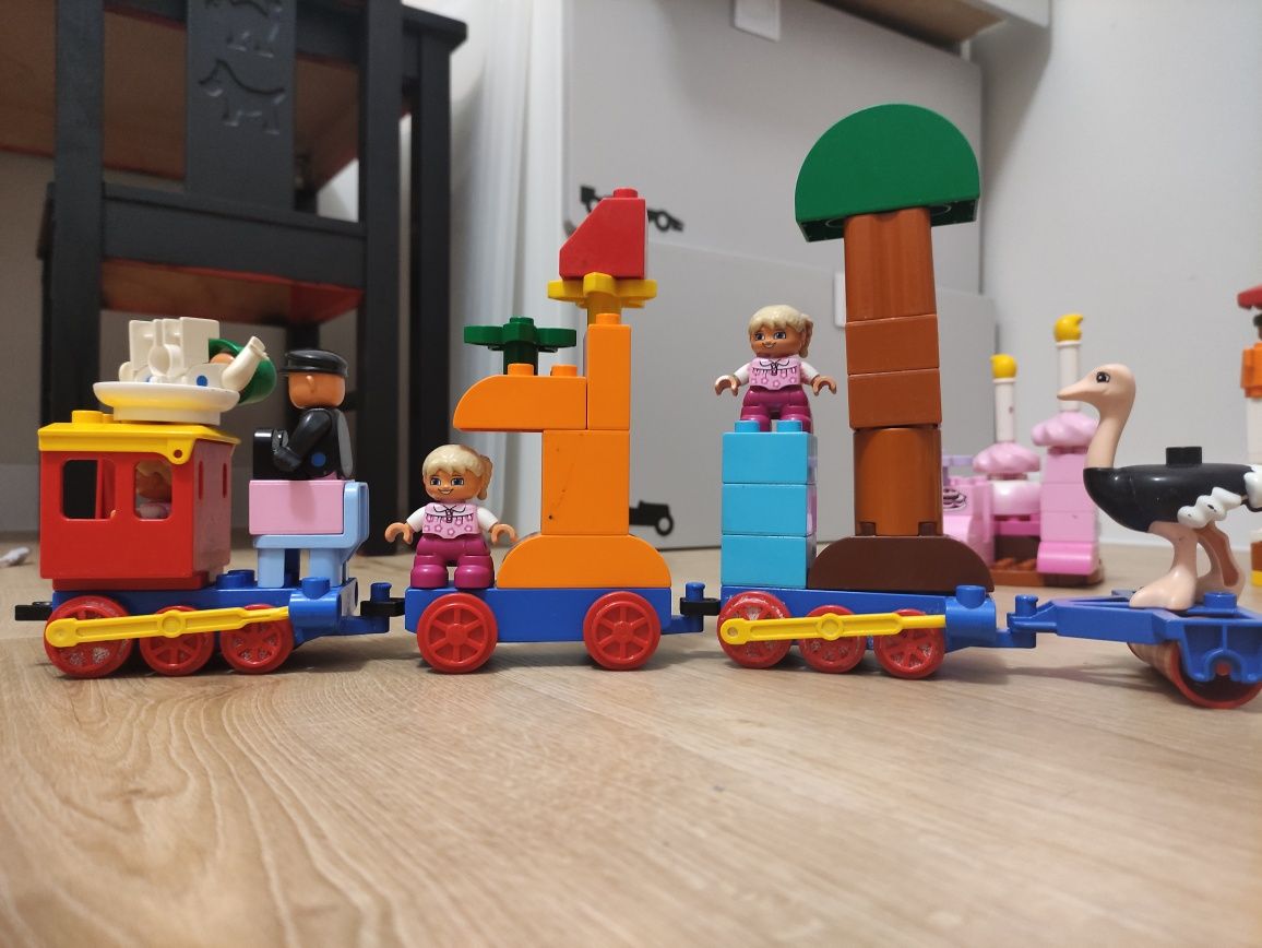 Zestawy LEGO Duplo, tory i pociąg