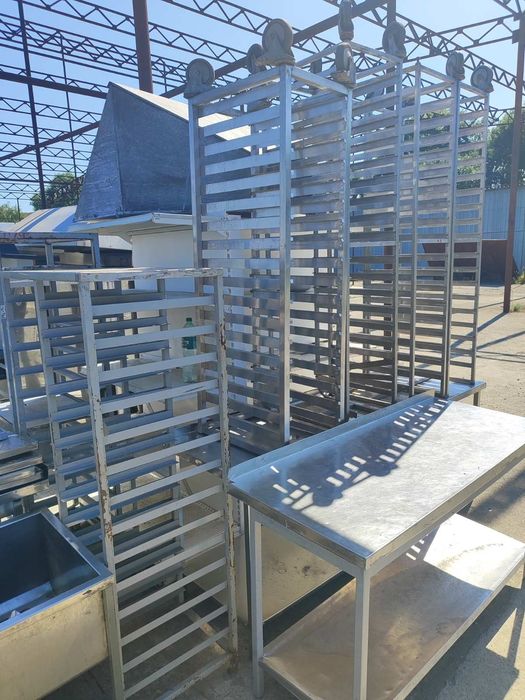 Шпилька, стеллажи, столы, мойки из нержавейки