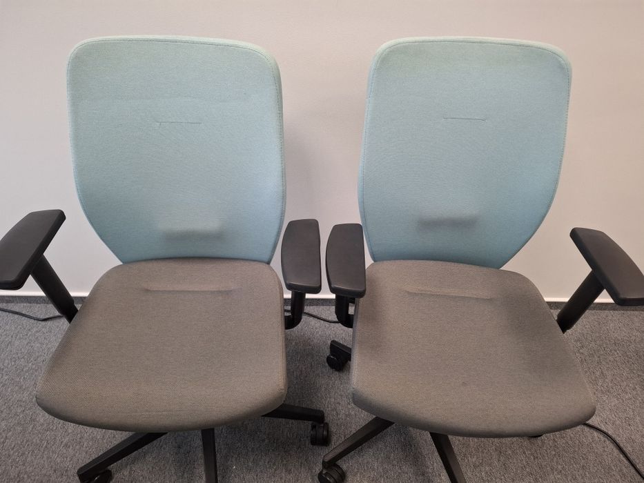 Fotele biurowe 100 zł za 1 fotel lub 1000 zł za 8 foteli