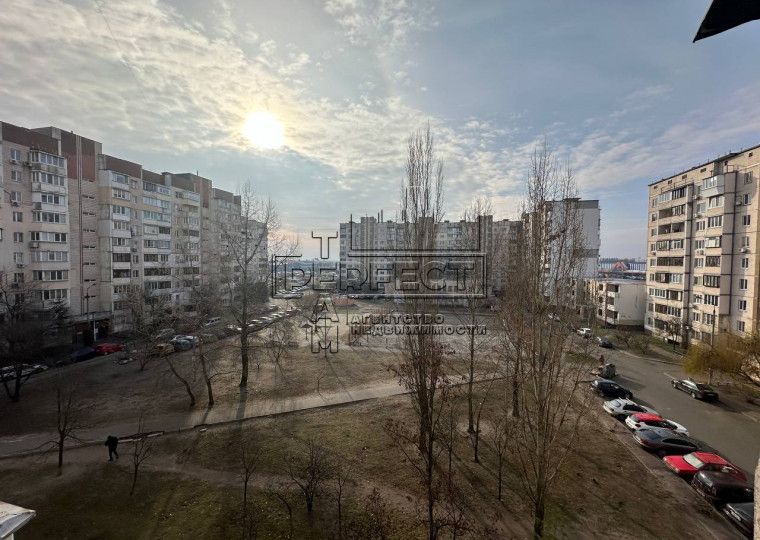 Продаж 2к квартири Григоренко 39 / Григоренка 39 (проспект)