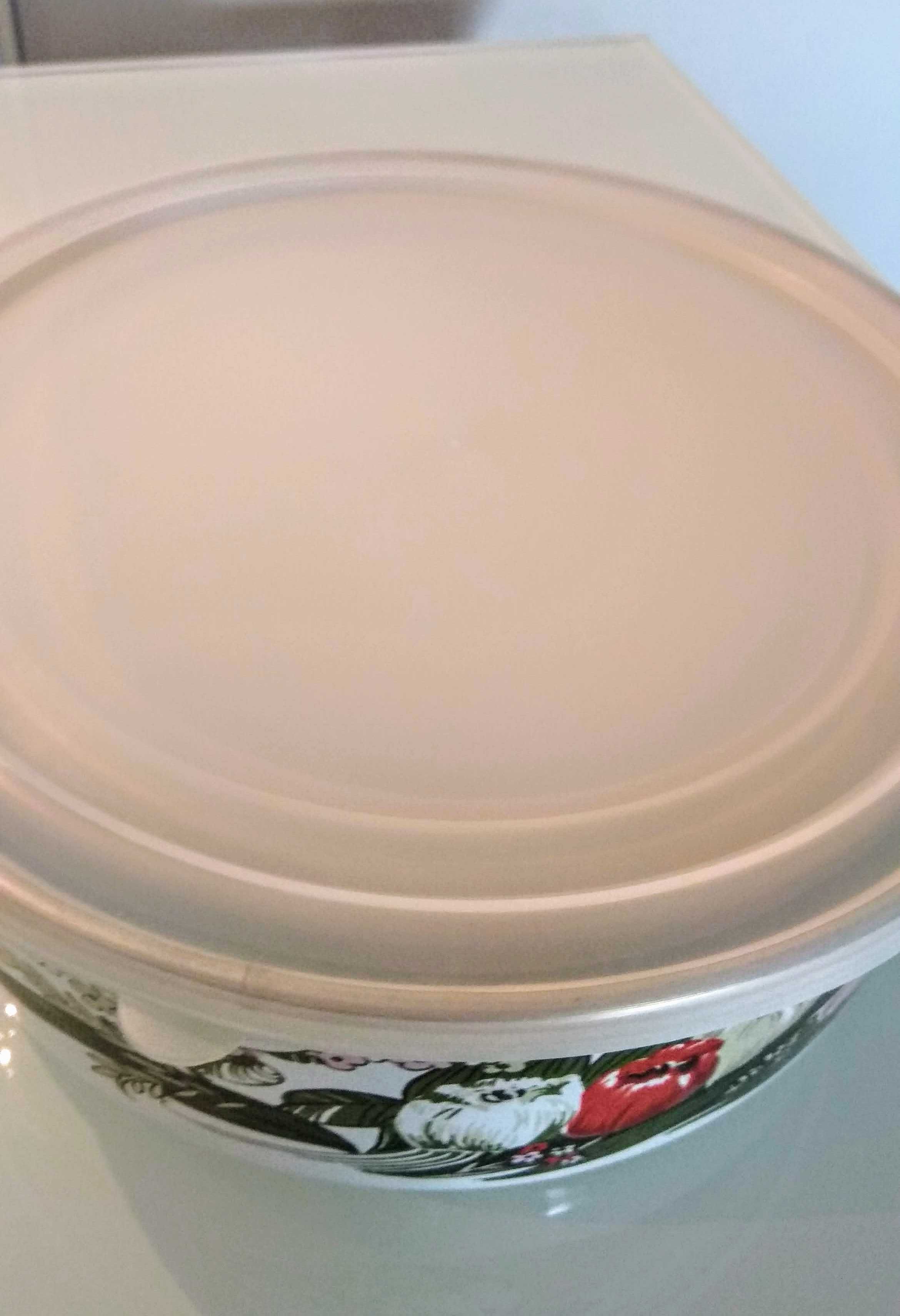 Komplet 5 blaszanych pojemnik z plastikowymi pokrywkami NOWY !!!