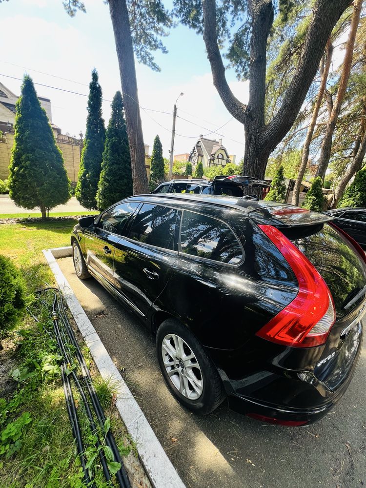 Авто Volvo xc60 2016 рік
