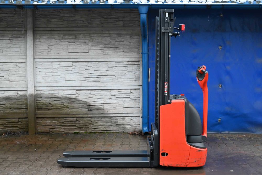 Paleciak elektryczny Linde L10 z Wagą RAVAS 1000kg Bat:22 rok FHP 453