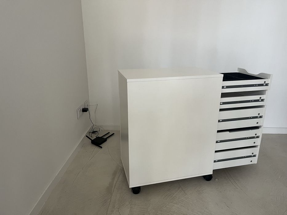 alex szafka ikea z kółkami szuflady