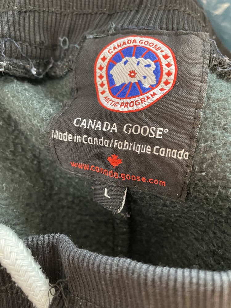 Spodnie dresowe ocieplane Canada Goose Arctic program L