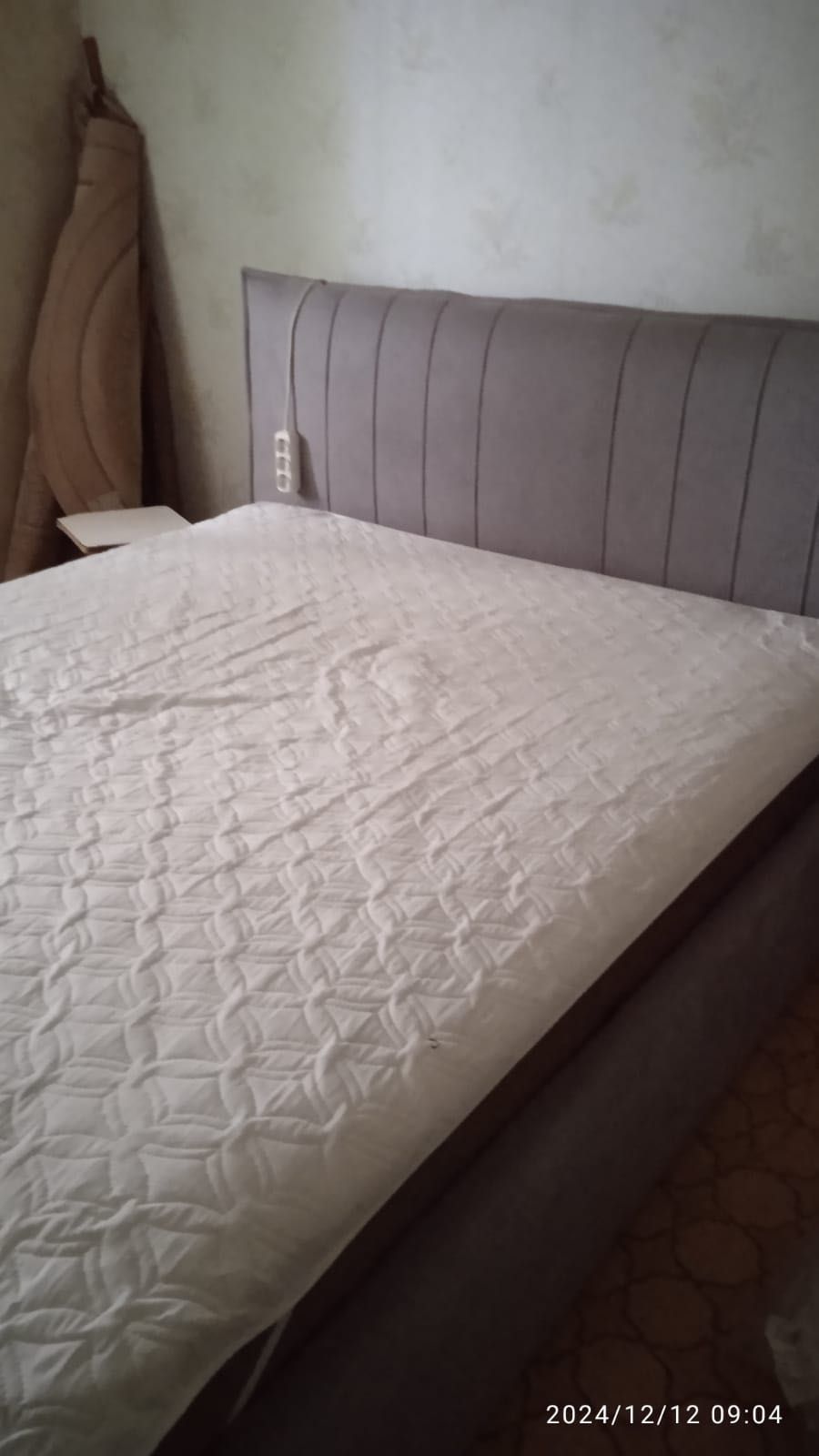 Ліжко 160*200 з матрацом