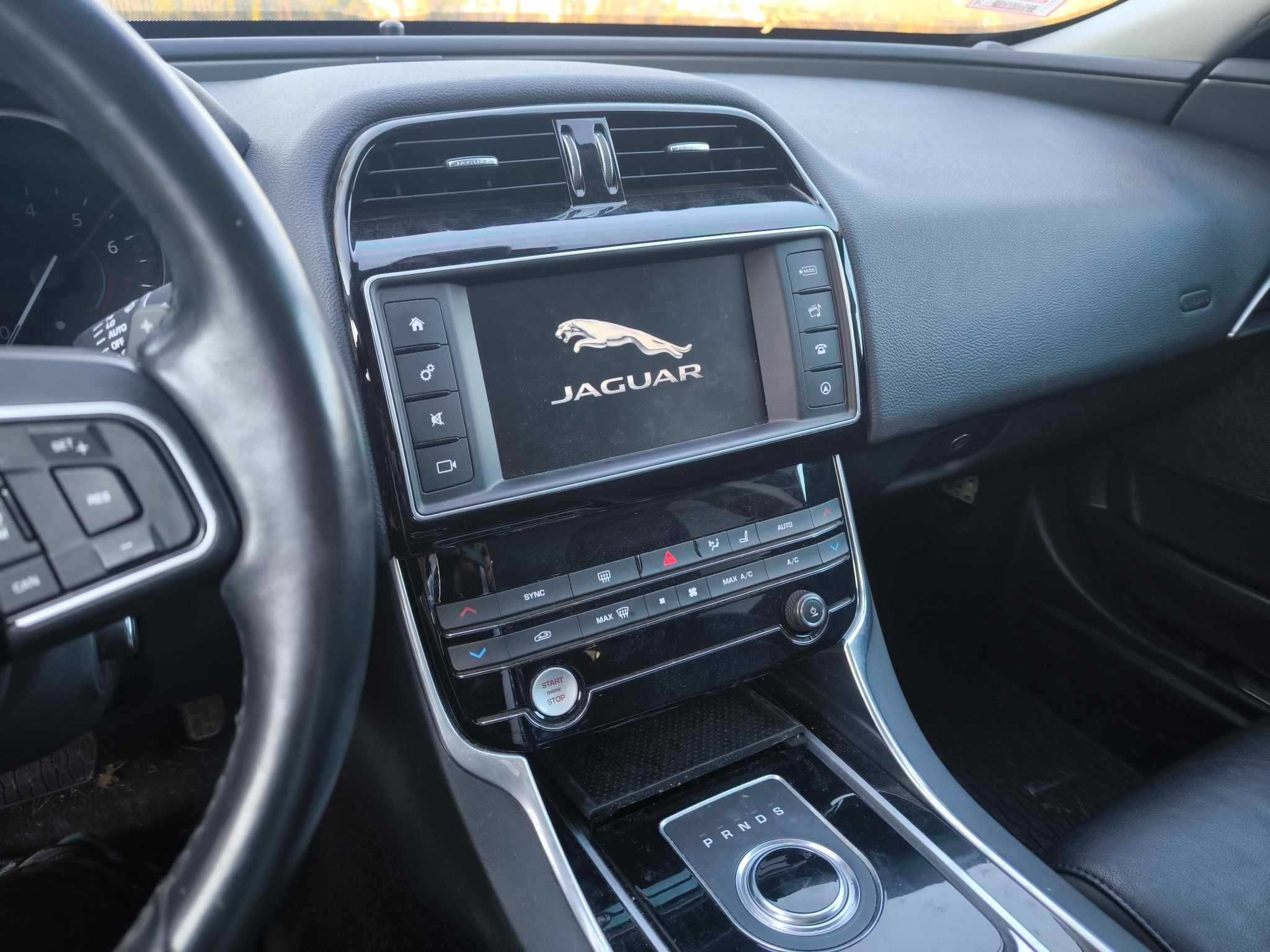 Jaguar XE 2016 3.0SC 340KM bez silnika. Części