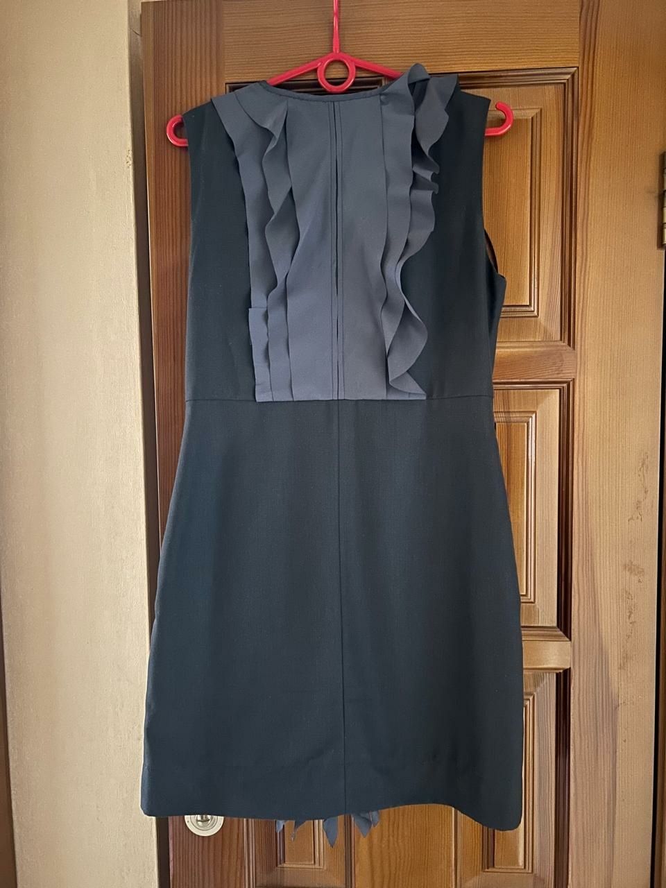 Продам сукню Fendi р.36(S).