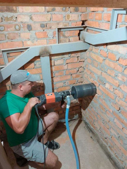 Алмазне свердління в стінах, підлозі. Сухе алмазне буріння. ЗНИЖКИ!