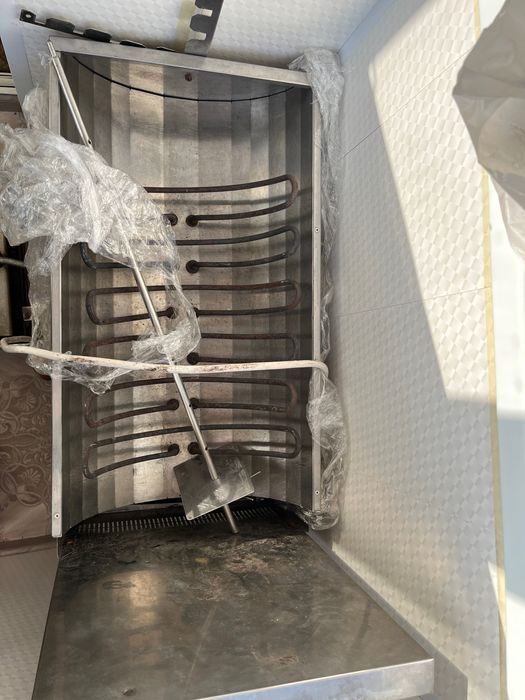 Продам гриль, вертель, фритурницу. 8000 тысяч за все цена договорная