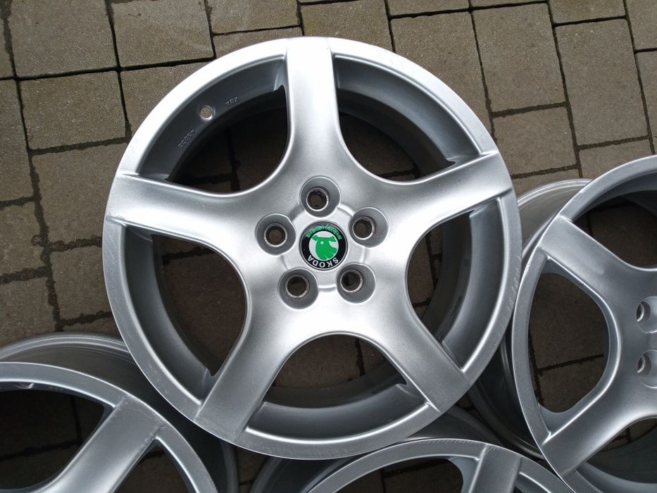 Felgi do Skody,Seat, Audi, VW.5x112. J 7,5. R 17. Et 50.