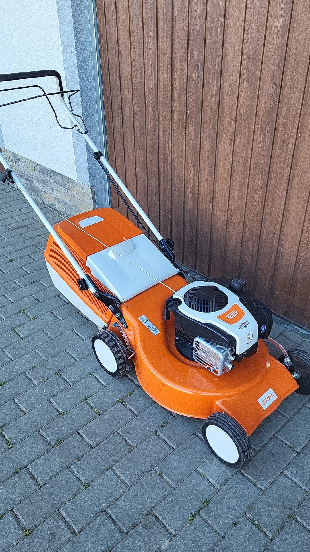 Kosiarka Stihl RM 253.0 T B&S 3hp naped