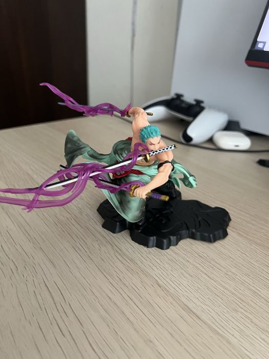 Figurka Roronoa Zoro (ONE PIECE ANIME) 10 cm