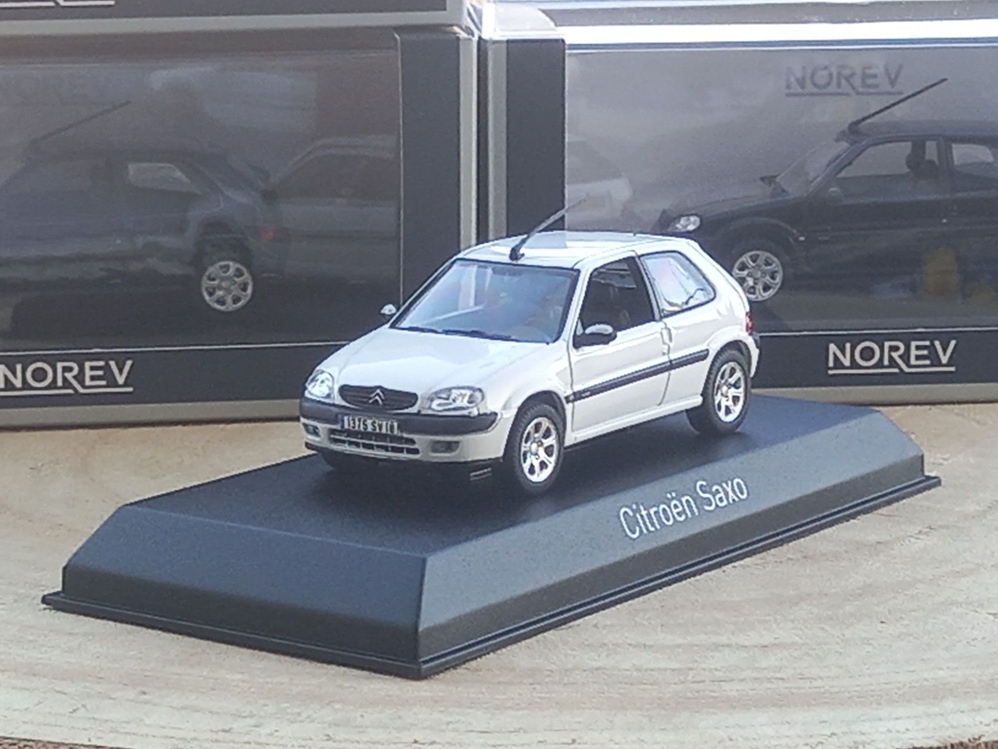 Norev Citroën Saxo escala 1/43 (novo)