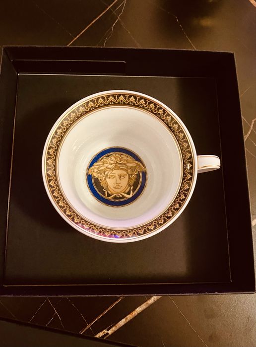 Filizanka porcelanowa z podstawką Versace Medusa Blue