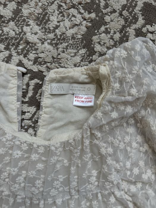 Продаю сукню на дівчинку Zara розмір 110 (4-5 років)