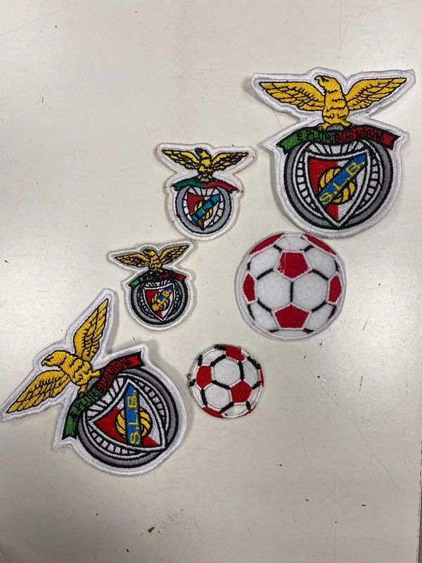 Emblemas de diversos temas