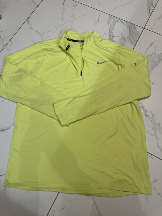 Продам кофту nike running