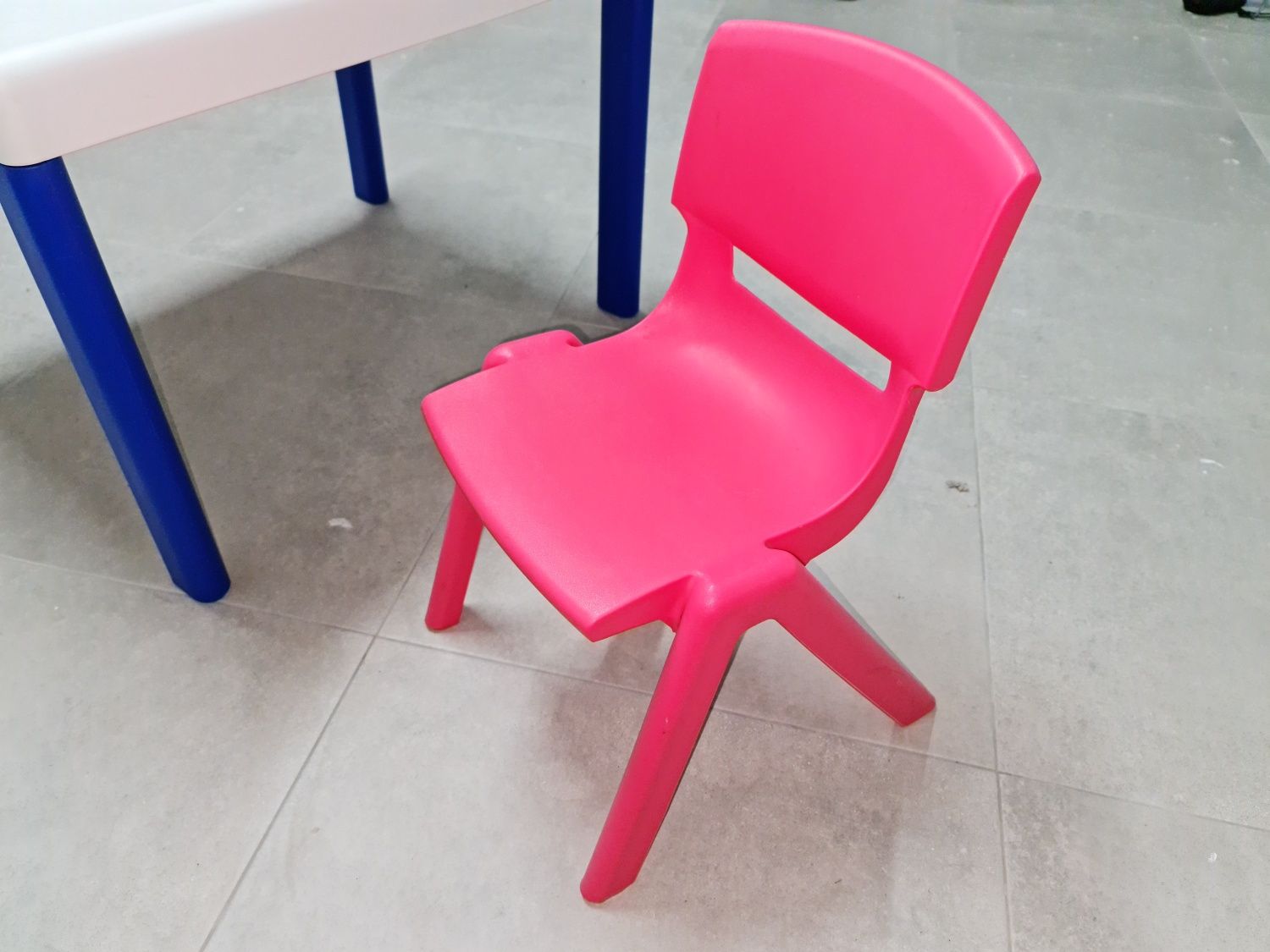 Mesa ergos criança + cadeira, marca usada infantários e escolas