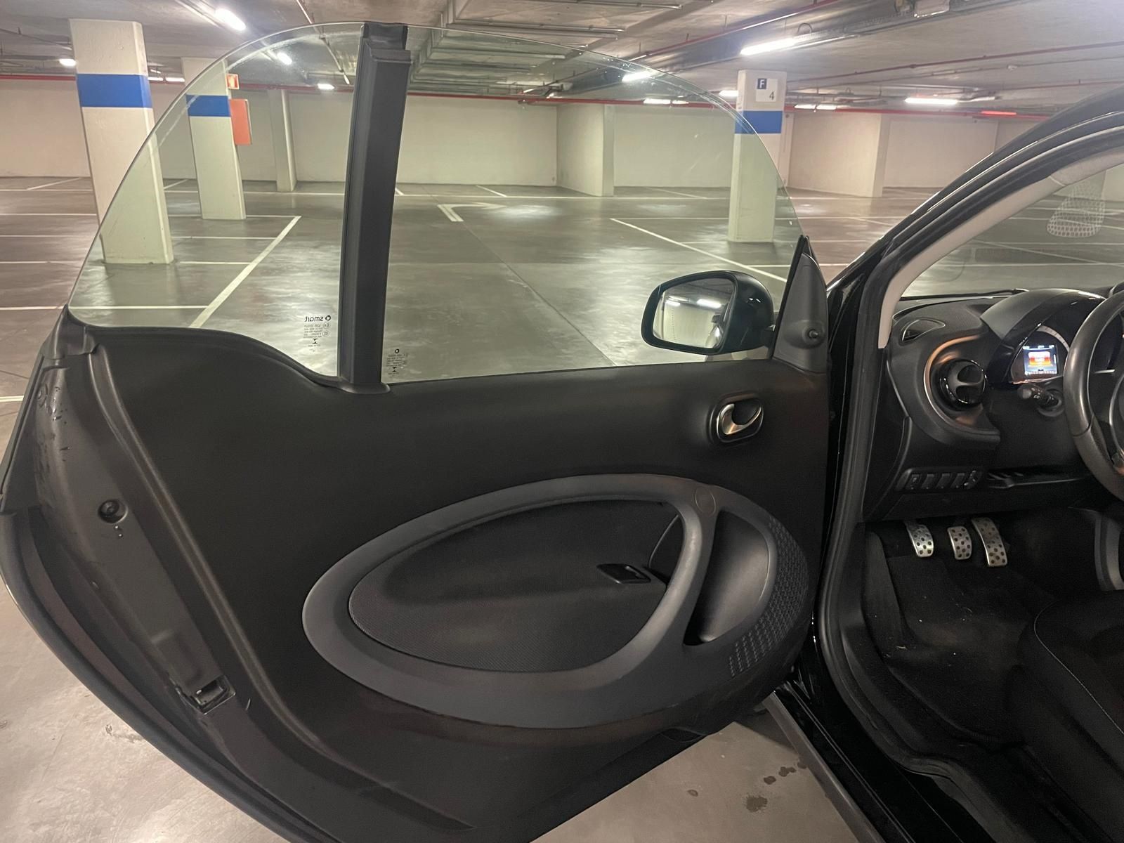 Smart Fortwo Impecável – Econômico, Compacto e Ideal para cidade