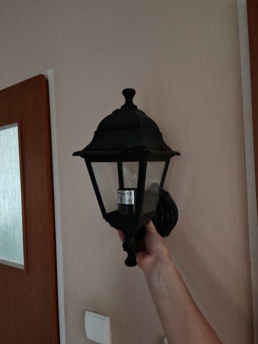 Lampa zewnętrzna