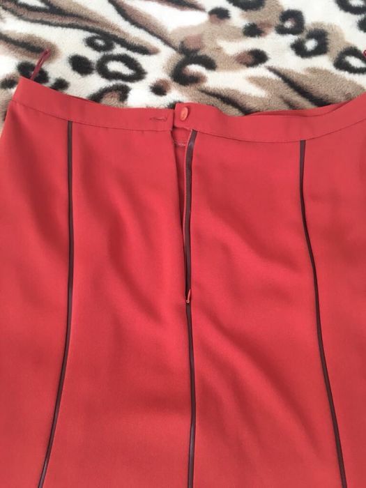 Spódnica w pięknym ceglanym kolorze Rozm.XL/XXL