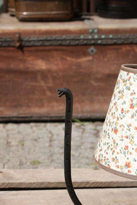 Metaloplastyka - lampka z okresu PRL lampa vintage