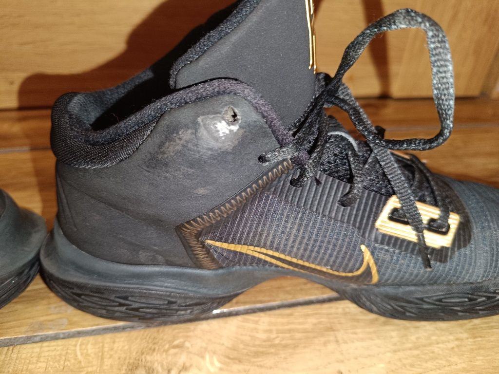 Buty do koszykówki Nike Kyrie Flytrap IV 42