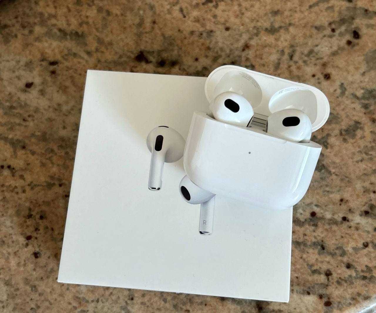 Навушники Airpods 3