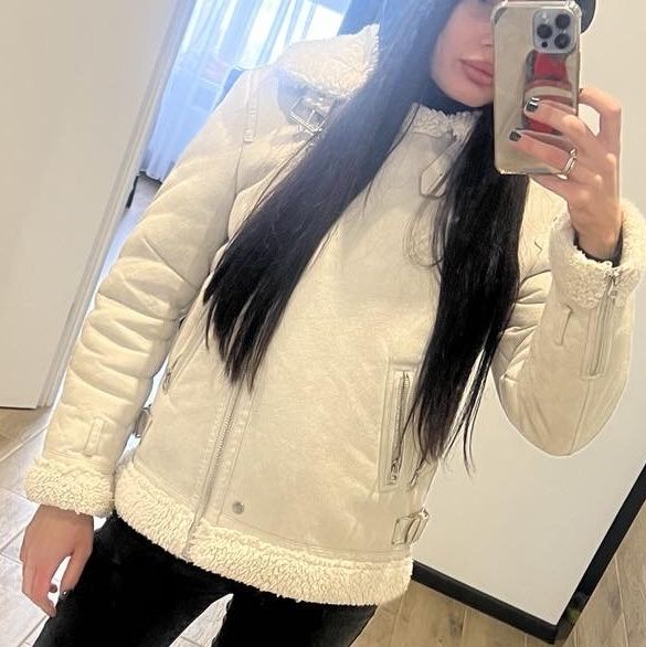 Дубльонка Bershka Xs s дубленка дублянка  світла бежева беж