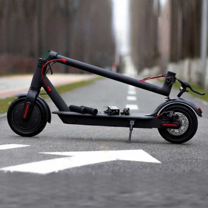 Електросамокат Xiaomi Mi Electric Scooter Essential, легкий, до 20 км
