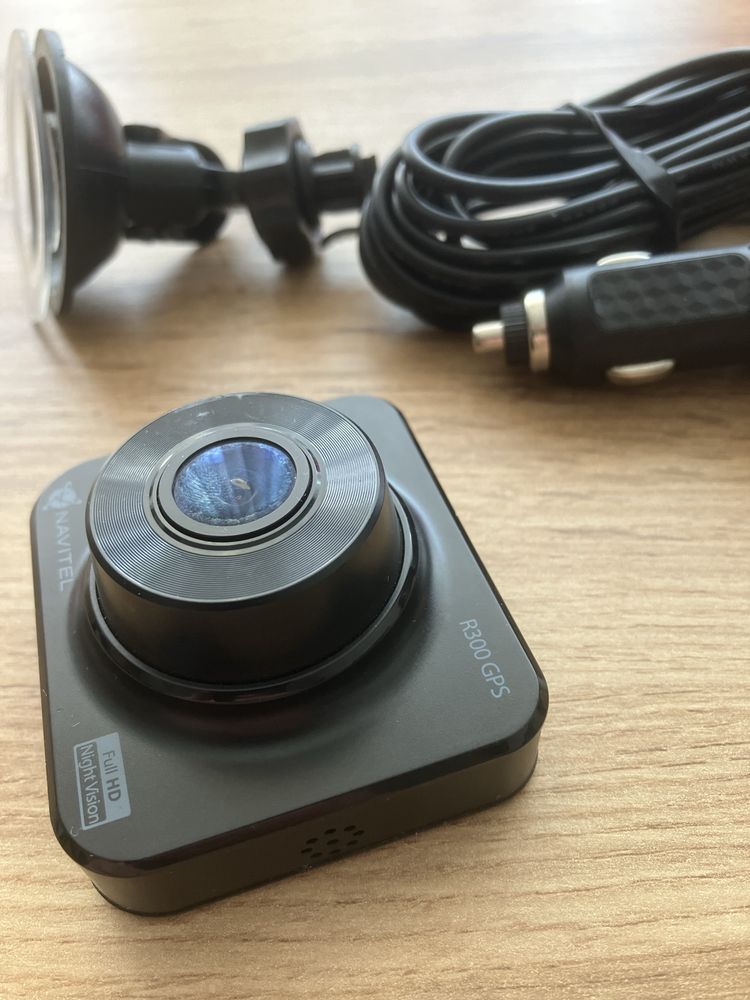 Wideorejestrator Navitel R300 GPS