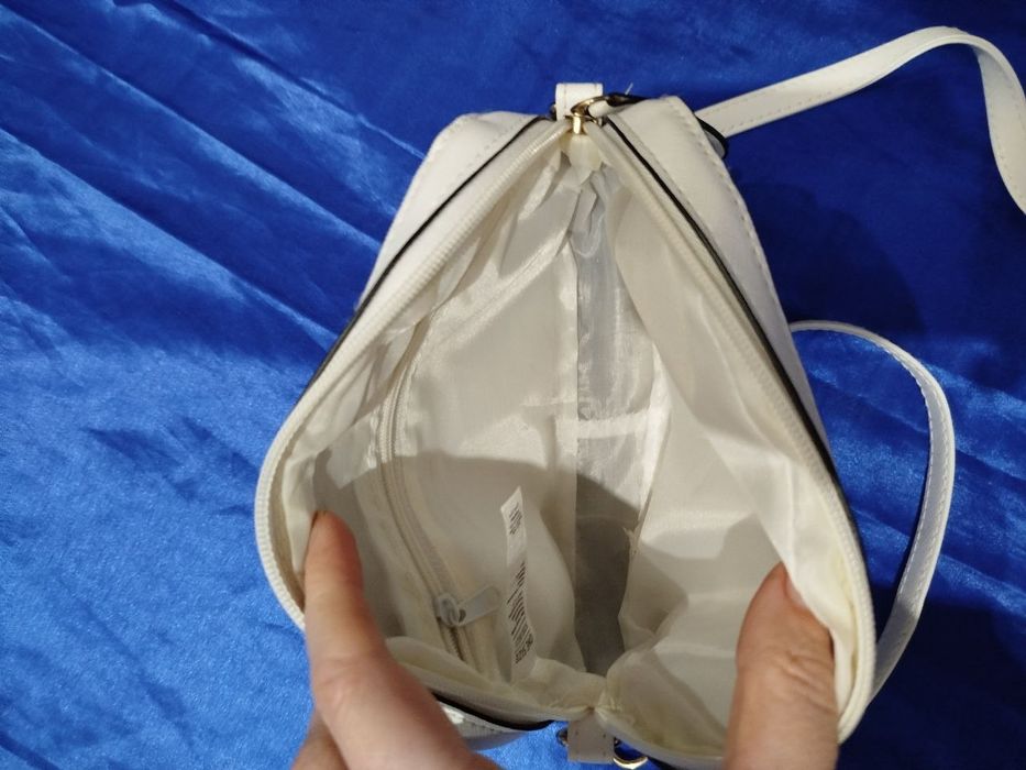 Сумки-бананки, сумки-рюкзаки жіночі