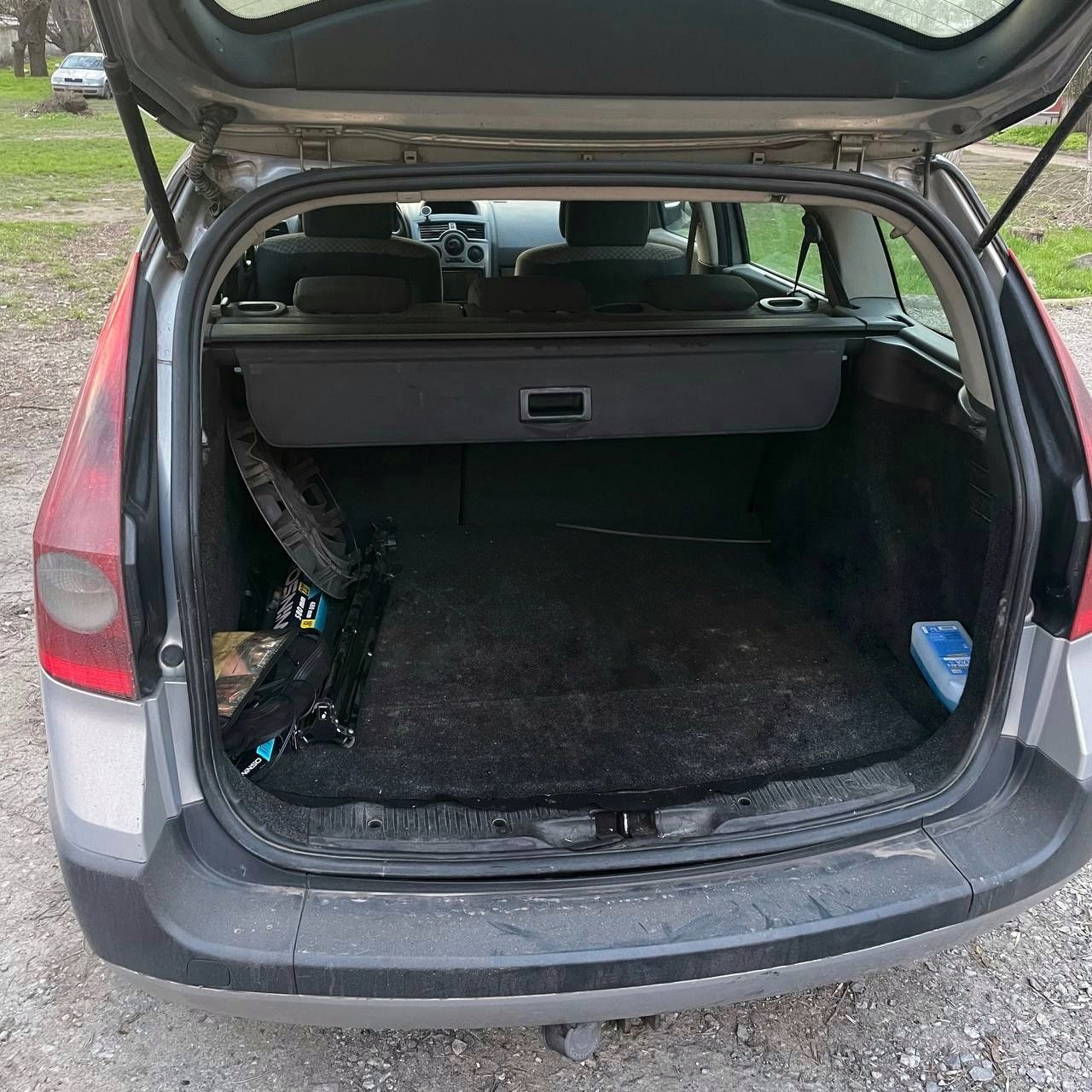 Renault megane 2005 рено меган,є обмін на кросовий мотоцикл або ендуро