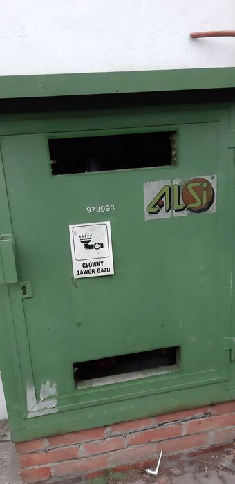 wynajmę powierzchnie 1300m2 6m wysokie okazyjna cena !!!plac ha .