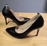 Жіночі чорні туфлі зі штучної шкіри. 38 розмір - 25 см устілка