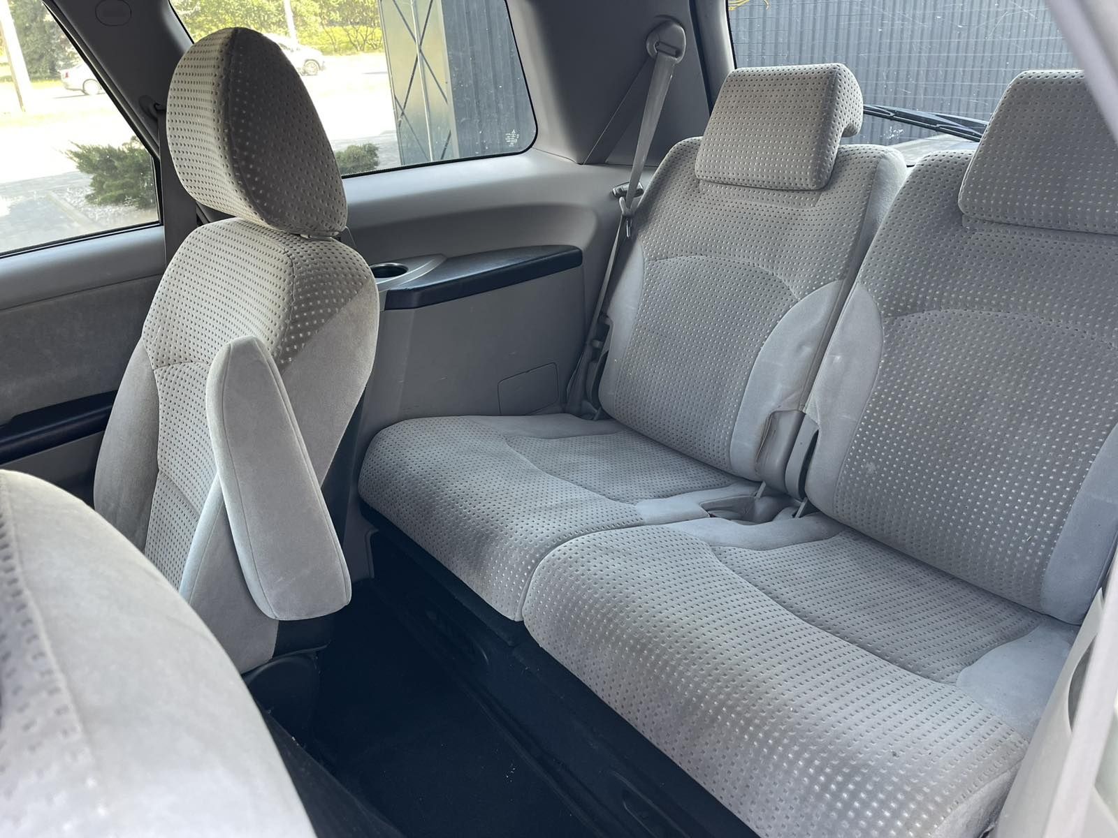 Mitsubishi Grandis 2.4 Газ Автомат