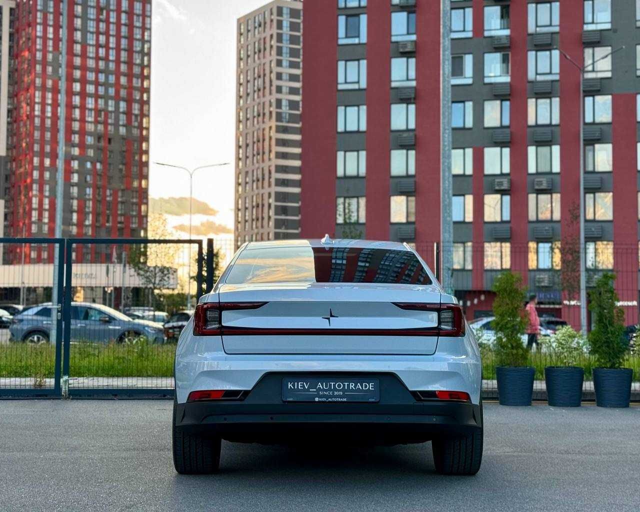 Продаж Polestar 2