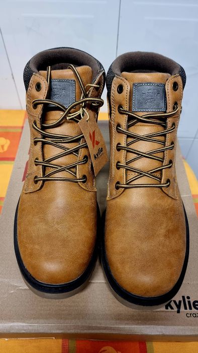 Botas de Couro Homem Novas!  Tamanho "42"