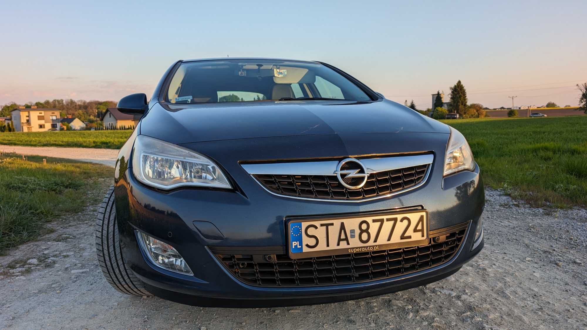 Opel Astra J IV Edition 150