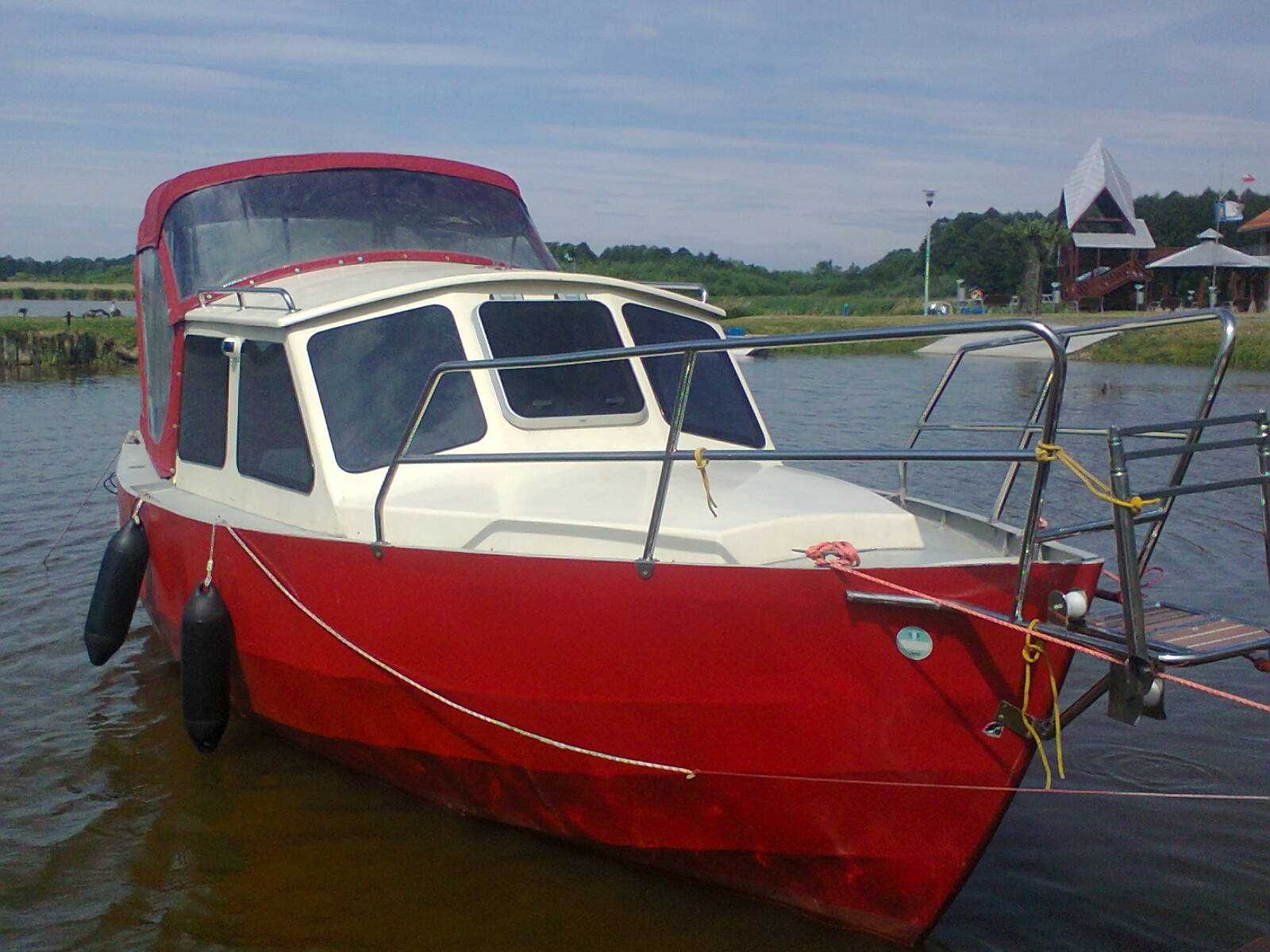 Łódź kabinowa/zbudowana na zamówienie/projekt albatros 623