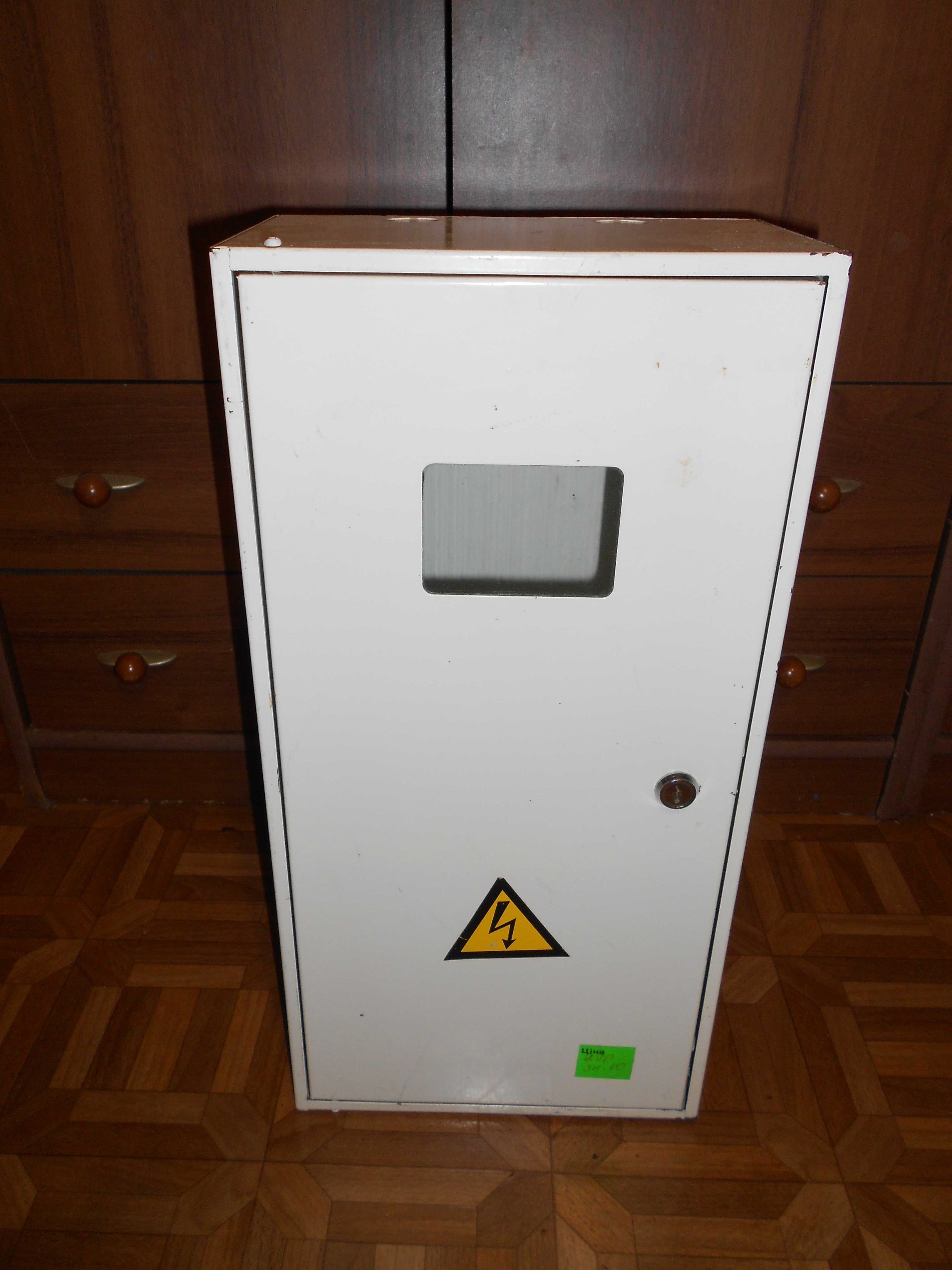 Щит, шкаф, ящик учета и распределения электроэнергии ЯУР 3Ф-10 модулей