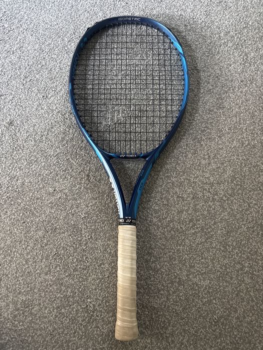 Tenisowa Rakieta yonex ezone