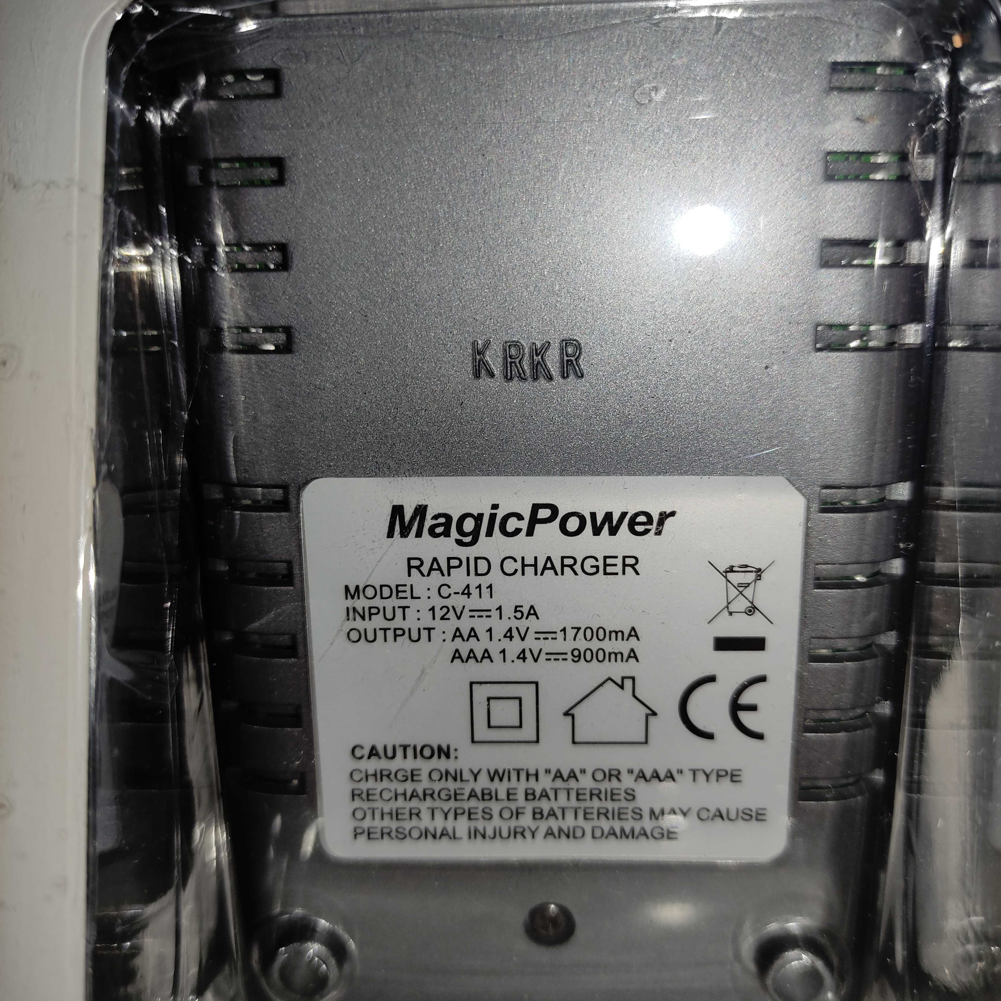 Зарядное устройство 3в1 Magic Power (C-411) 4x AA / AAA (сеть, авто)